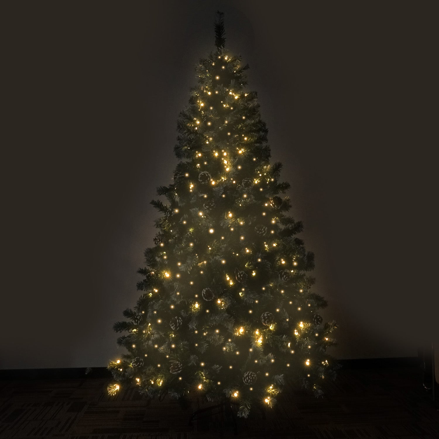 Snow Flocked LED Christmas Tree with Pinecones (1000 Tips) | 1.8m