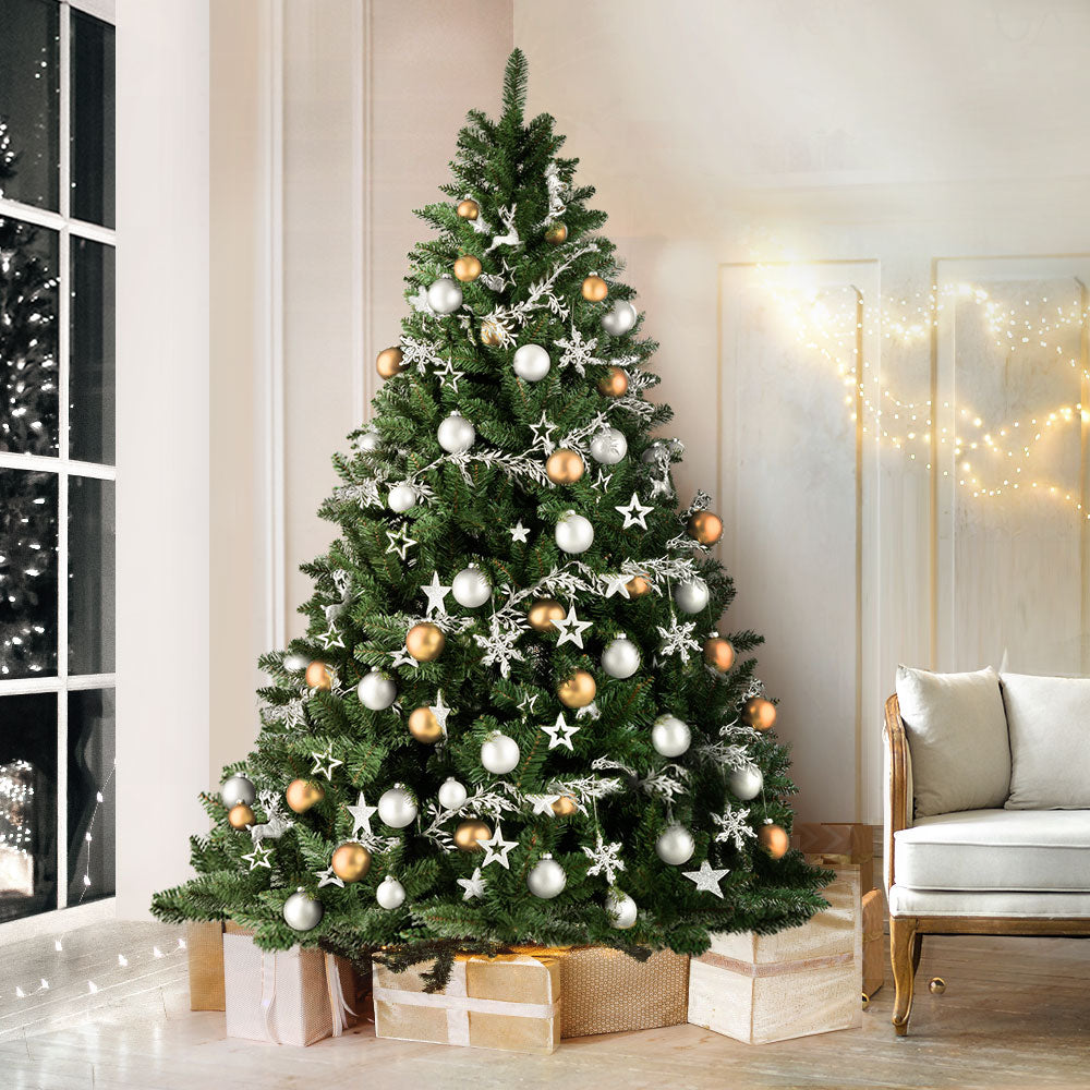 Lifelike Christmas Tree (1590 Tips) | 2.7m